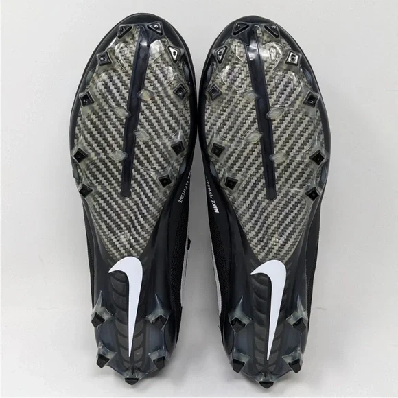 NWT Nike Vapor Untouchable 2 CF Black and White Men's Football Cleats‎ Sz 14